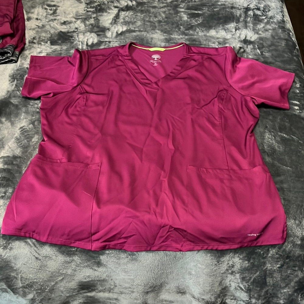 Plus size wine color scrubs. Top and bottom ! 2X